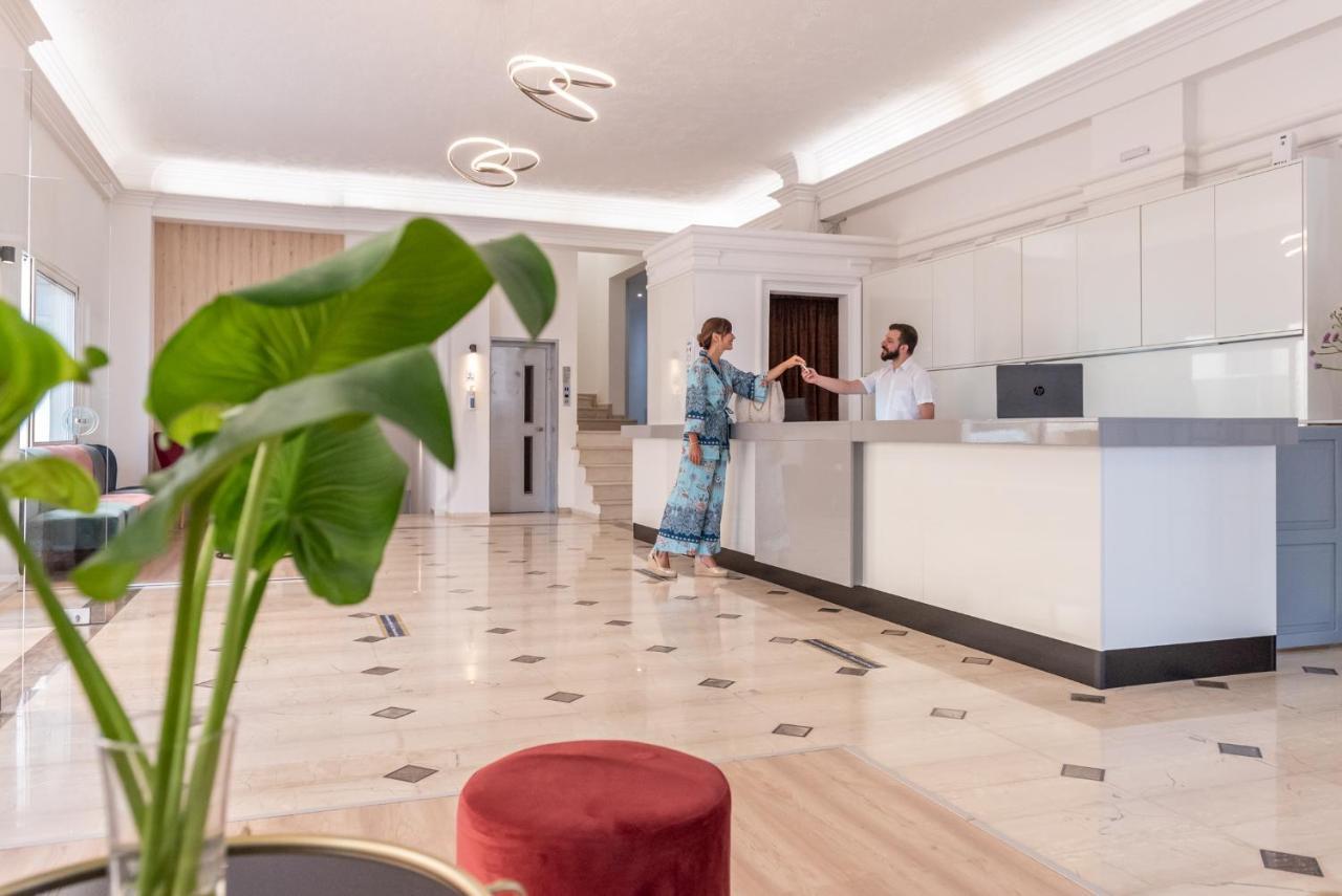 Azure Mare Hotel (Adults Only) Hersonissos  Esterno foto